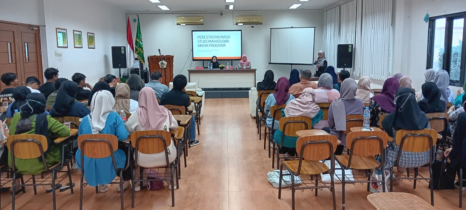 SOSIALISASI PERCEPATAN MASA STUDI MAHASISWA SEMESTER AKHIR FAKULTAS EKONOMI UNIVERSITAS ISLAM 45