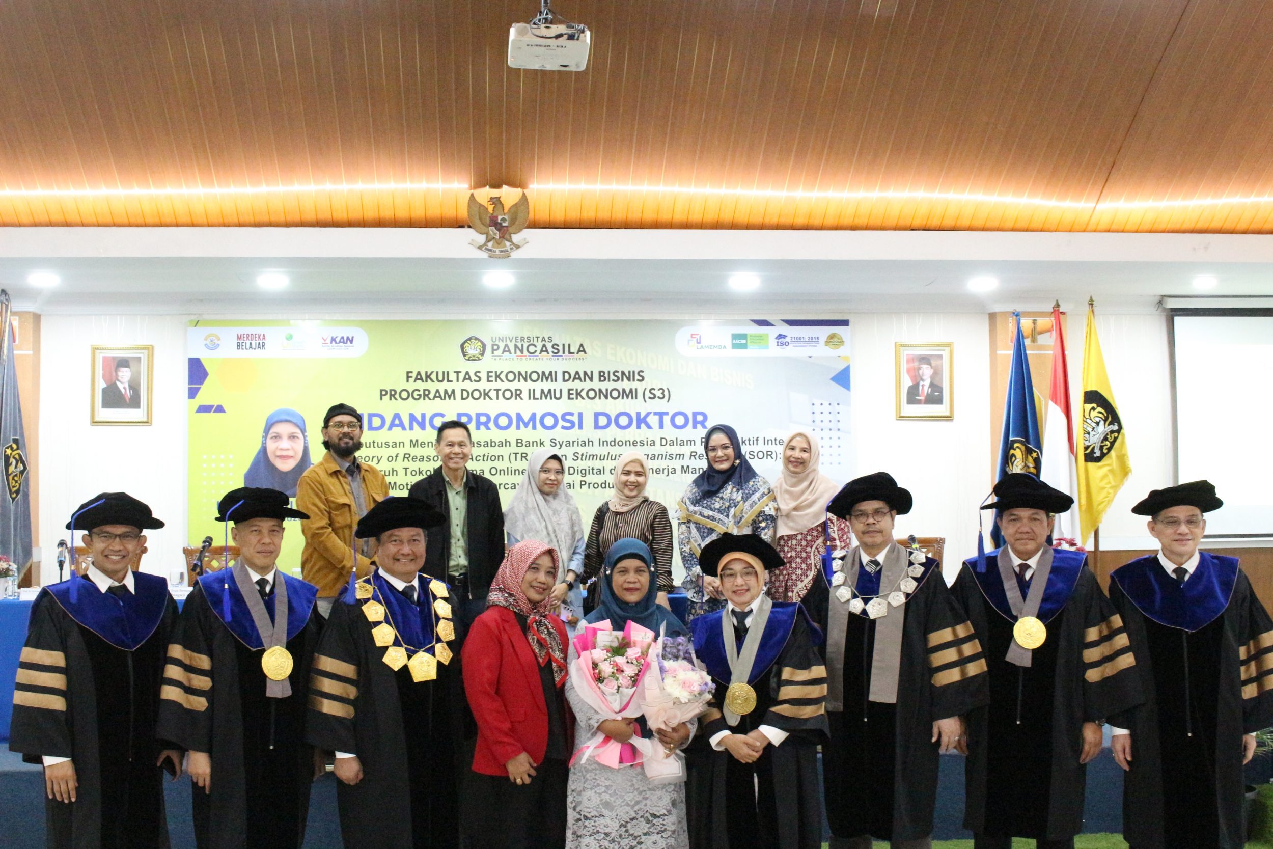 Sebuah Refleksi dari Perjalanan Akademik: Dr. Kurniawati Mulyanti,  Dosen Manajemen Fakultas Ekonomi UNISMA Bekasi Raih Gelar Doktor